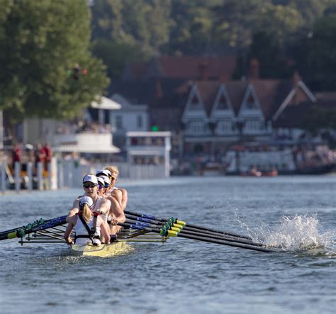 Huskies at Henley - Washington Rowing