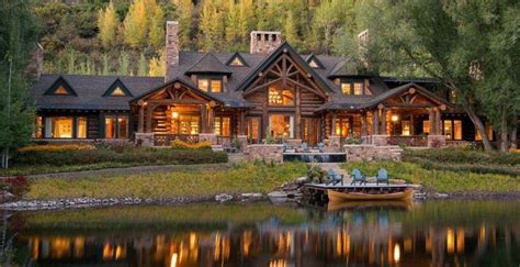 Highly inviting timber frame house in the beautiful Rocky Mountains