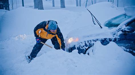 9 Cold-Weather Health Hazards to Avoid