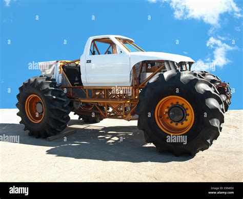 American monster truck hi-res stock photography and images - Alamy