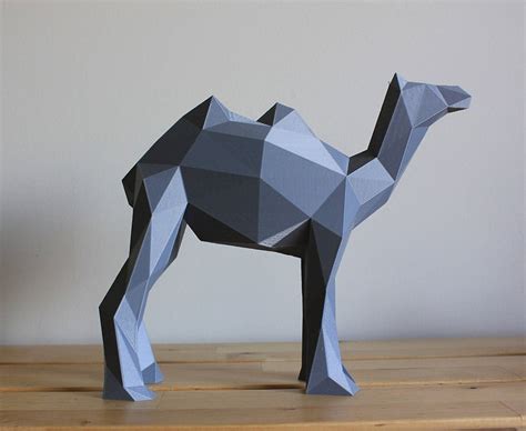 These Low Poly 3D Sculptures Are for Animal Lovers and Gearheads