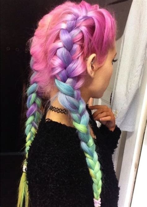 10 Gorgeous Rainbow Hairstyles – Hair Color Trends 2020 | Styles Weekly