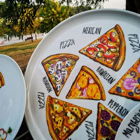 A set of ceramic pizza plates. A large dish 6 plates. | Etsy