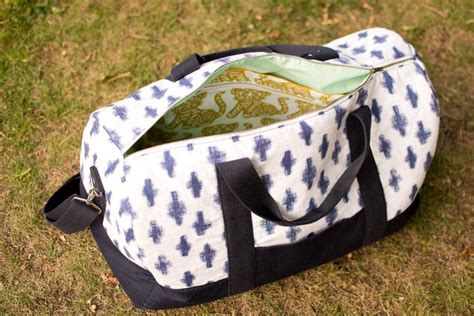 The Great Pattern Hack: Portside Duffle Bag – Craftstorming