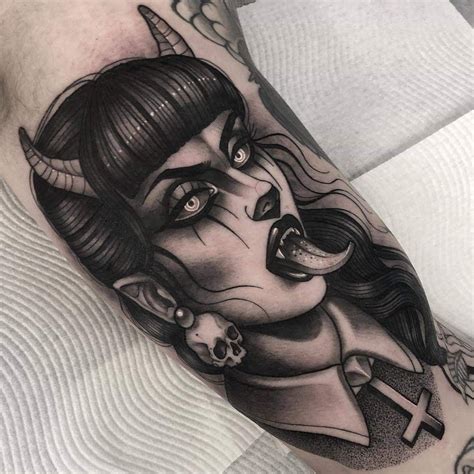 Pin by Cédric Stegre on Old school & traditional tattoos | Girl tattoos ...