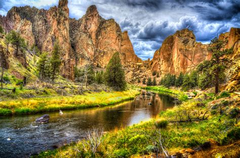 Crooked River in Smith Rock State Park, Oregon photo - Simon Chandler photos at pbase.com