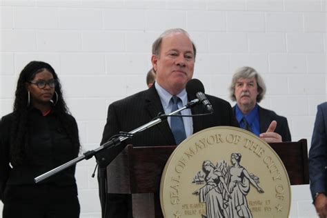 Detroit Mayor's State of City Speech to Chart Path Beyond Bankruptcy - WDET 101.9 FM