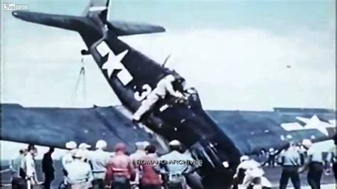 US Aircraft carrier crash landings 1944 - YouTube