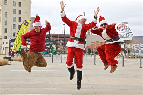 Santacon 2016: We've Never Seen So Many Santas In One Place ...