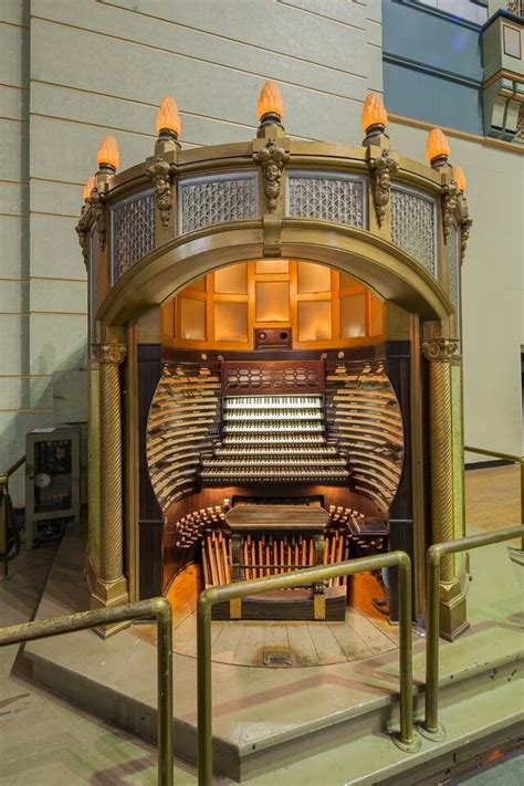 The World’s Largest Pipe Organ at Boardwalk Hall | Amusing Planet