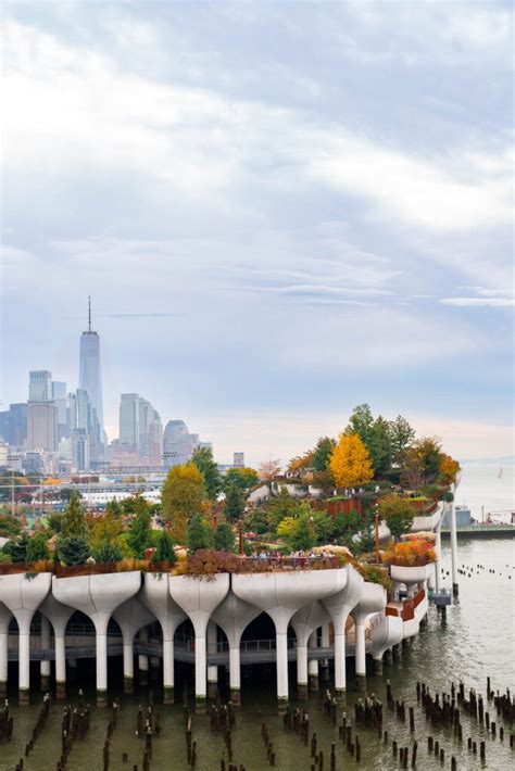 10+ BREATHTAKING Spots for Fall Foliage in New York City