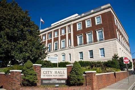 File:Winston-Salem City Hall.jpg - Wikimedia Commons