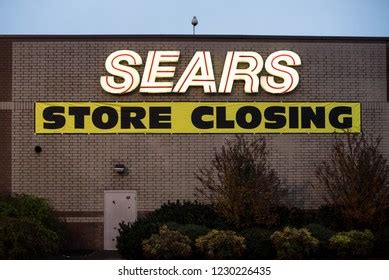 Sears Logo Vector (.AI) Free Download