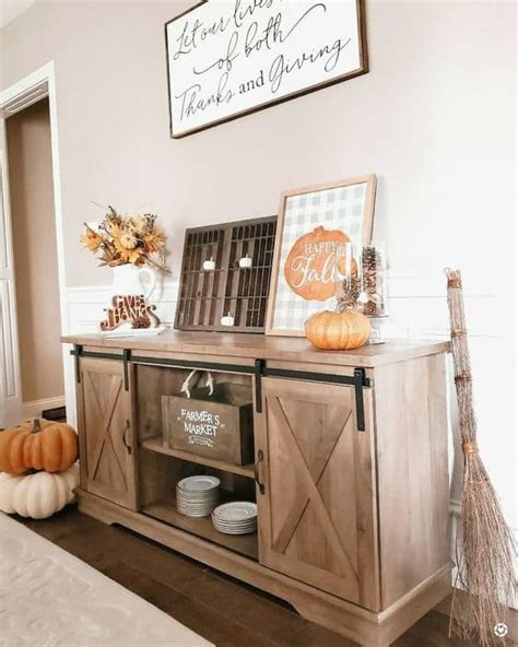 20 Chic Fall Buffet Table Decor Ideas » Lady Decluttered