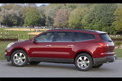 2011 Chevrolet Traverse Specs, Price, MPG & Reviews | Cars.com