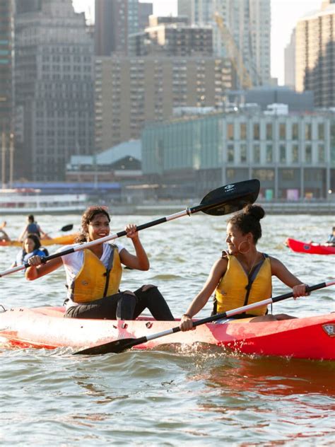 Family Kayaking (Sundays) - Brooklyn Bridge Park