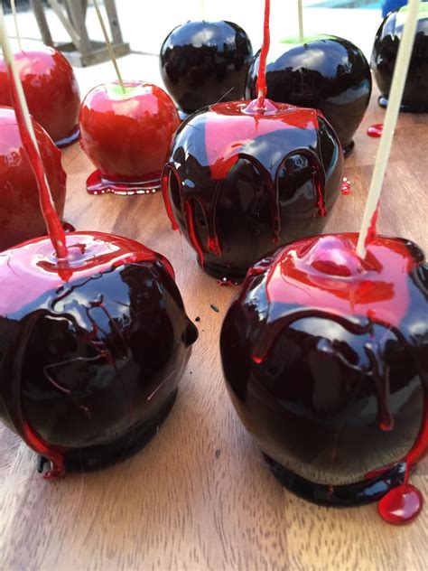 How to Make Bleeding Halloween Candy Apples 👻 | Recipe | Easy halloween ...