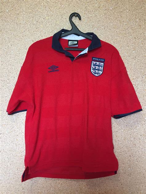 England Away football shirt 1999 - 2001. Added on 2007-09-17, 16:59