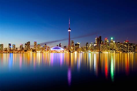 toronto-skyline-at-night – The Out And Abouter | Toronto skyline, Toronto tourism, Skyline