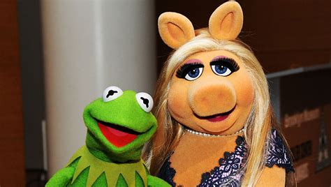 Kermit and Miss Piggy Are Splitting