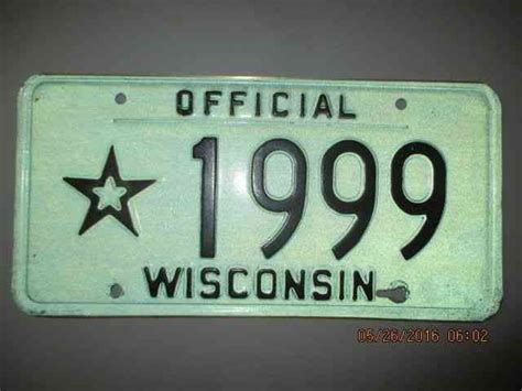 WISCONSIN OFFICIAL STATE POLICE VINTAGE LICENSE PLATE