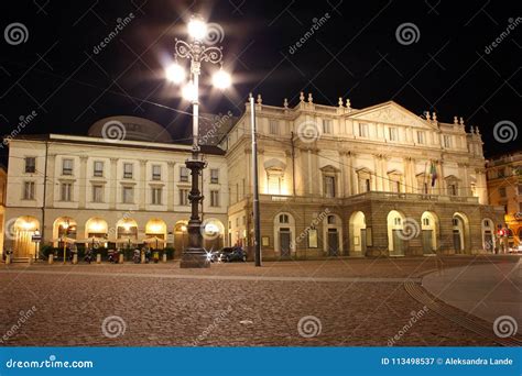 La Scala opera house editorial photography. Image of night - 113498537