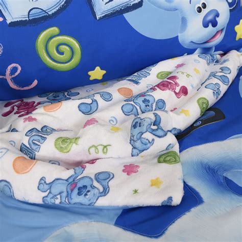 Blue's Clues 3 Piece Toddler Bedding Set with Reversible Comforter ...