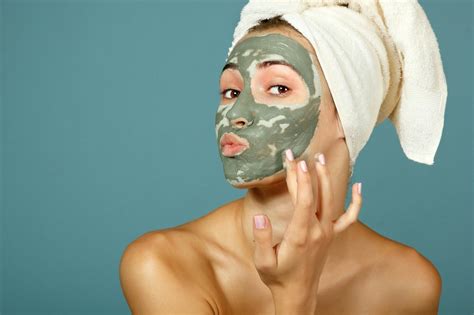 The 4 Best Clay Masks For Dry Skin