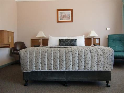 BAIRNSDALE KANSAS CITY MOTEL - Hotel Reviews, Photos, Rate Comparison - Tripadvisor