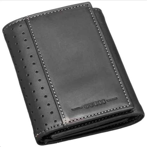 New Guess Men's Black Leather Wallet | Mens black leather wallet, Black leather wallet, Leather ...