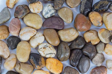 Smooth river stones background - Creative Commons Bilder