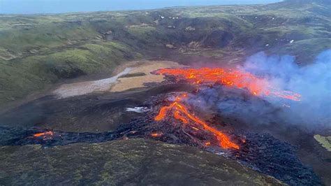 Eruption of Iceland volcano easing, not affecting flights - KSTP.com 5 Eyewitness News