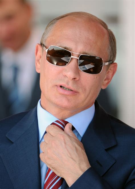 Russia: Putin to step down in 2019 says Kremlin critic Mikhail ...