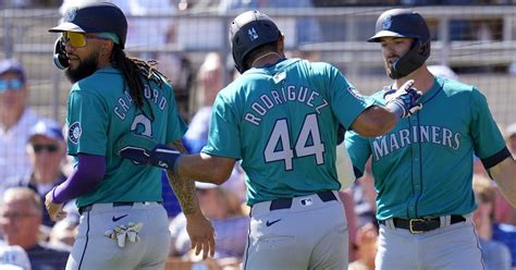 Mariners play ‘best all-around game’ of spring in 8-1 win over Dodgers | The Seattle Times