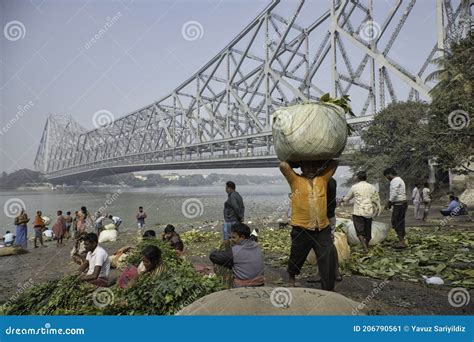 Famous Howrah Bridge in Kolkata.it is One of the Ä±conic Landmarks of ...