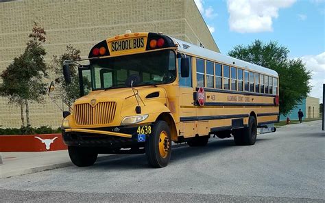 Bus #4638 - 2007 IC CE200 Handicap - Hillsborough County S… | Flickr