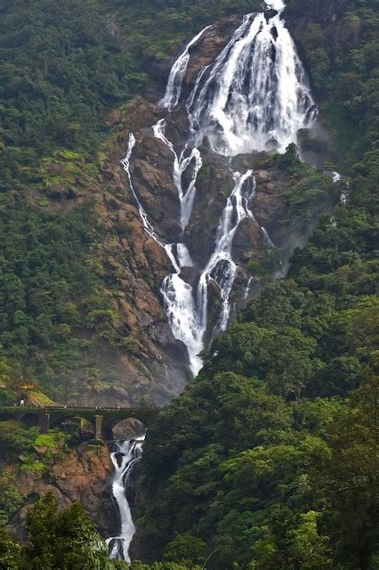 Dudhsagar waterfalls,Goa,India | Travel life journeys