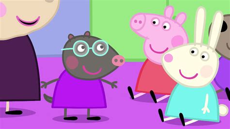 Watch Peppa Pig Season 7 Episode 29 : Molly Mole - Watch Full Episode ...