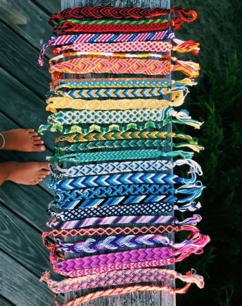 aesthetic vsco friendship bracelets | Friendship bracelet patterns, Friendship bracelets diy ...