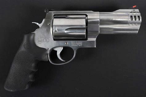 SMITH & WESSON MODEL 500 MAGNUM REVOLVER