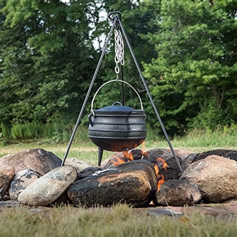 Dutch Oven Campfire | Best kitchen pans for you - www.panspan.com