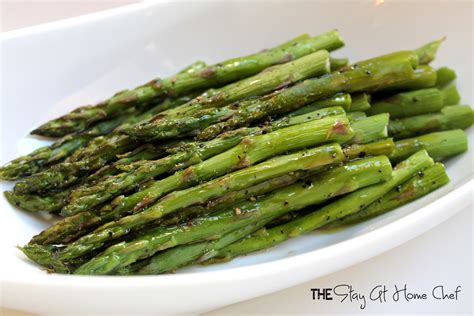 Roasted Asparagus - thestayathomechef.com