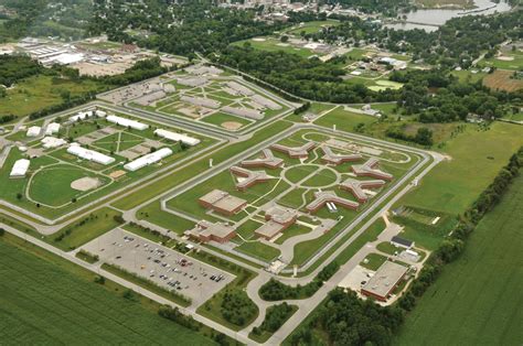 Michigan inmates sue doctor over alleged prison clinic sexual assault ...