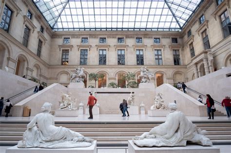 Louvre Museum, Paris - Ticket Price, Timings, Photos