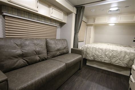 Winnebago Micro Minnie | Compact Camper