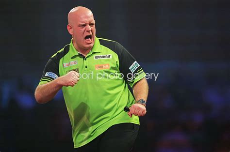 Michael van Gerwen Netherlands celebrates World Darts Alexandra Palace ...