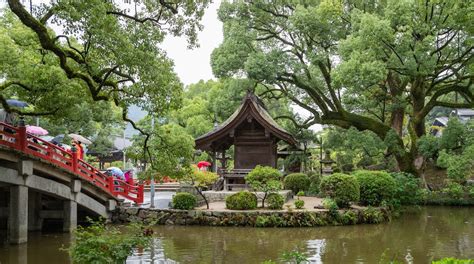 Dazaifu Tenmangu Shrine Tours - Book Now | Expedia