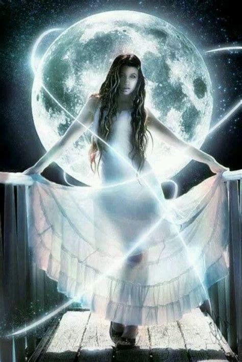 Selune | Moon magic, Fantasy images, Beautiful moon