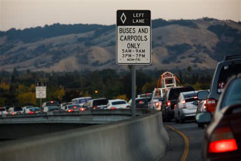 Could three-person carpool lanes be coming to the Bay Area?