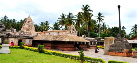 Ukannada: MADHUKESHWARA TEMPLE, BANAVASI